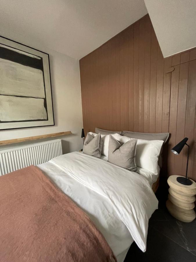 The Village House Malahide Extérieur photo